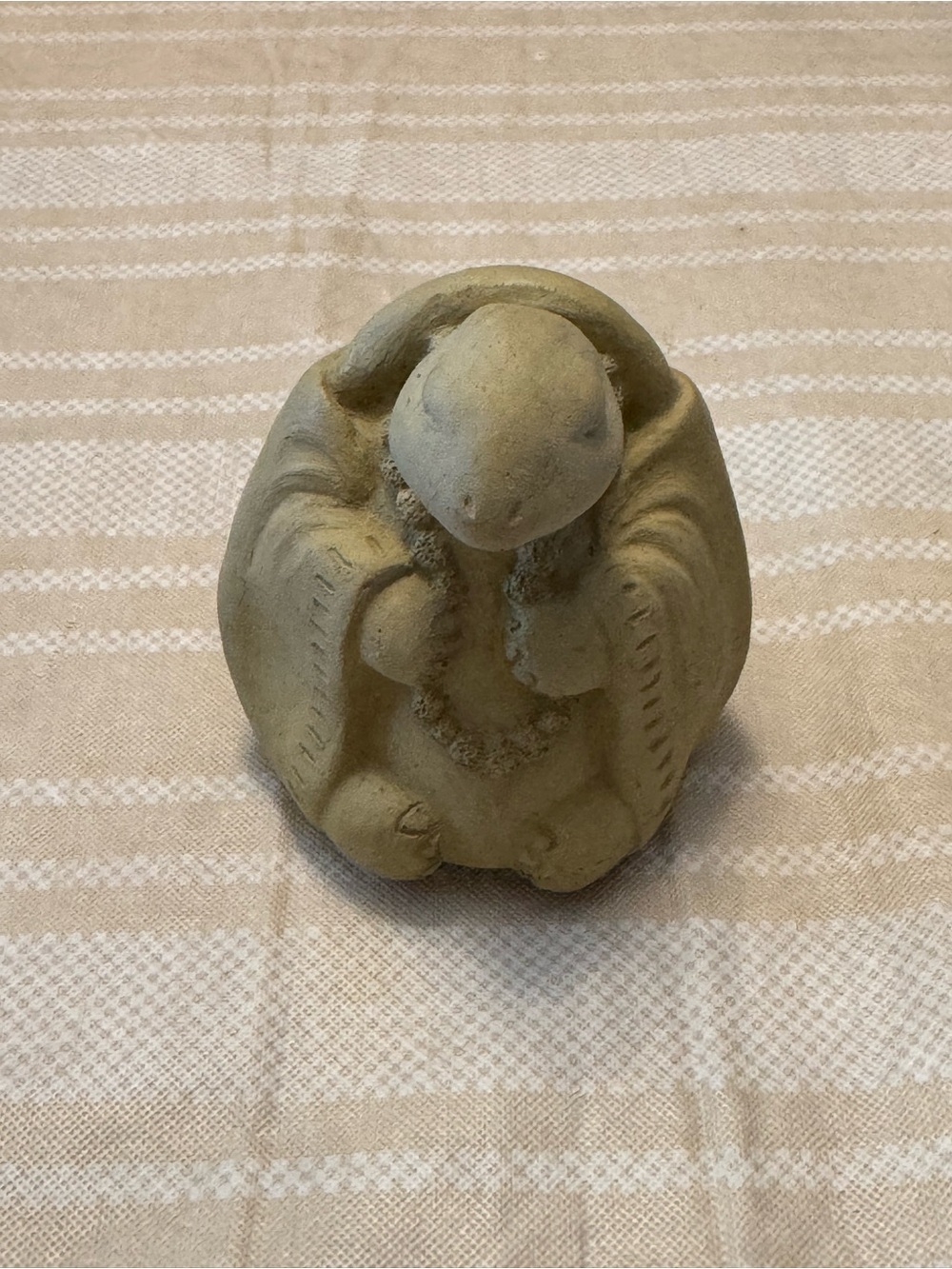 Meditating turtle - Picture 6 of 11
